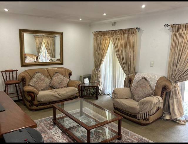 3 BEDROOM PROPERTY TO RENT IN BUCCLEUCH